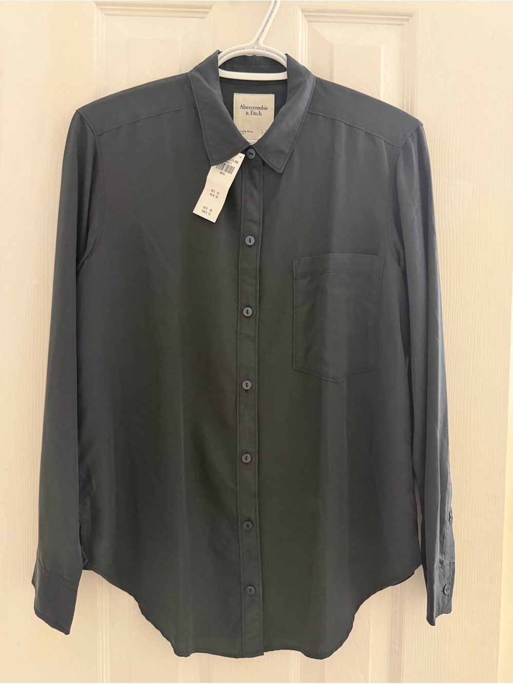 Abercrombie & Fitch long sleeve button down shirt, black, size S